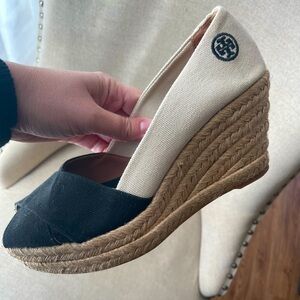 Tory Burch Filipa cream black Canvas Espadrille Wedges Sandals Heels Shoes 7.5